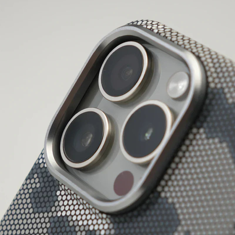 Derion Carbon Fiber Case