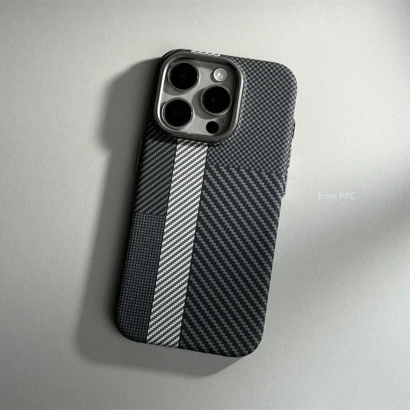 Tavrix Carbon Fiber Case