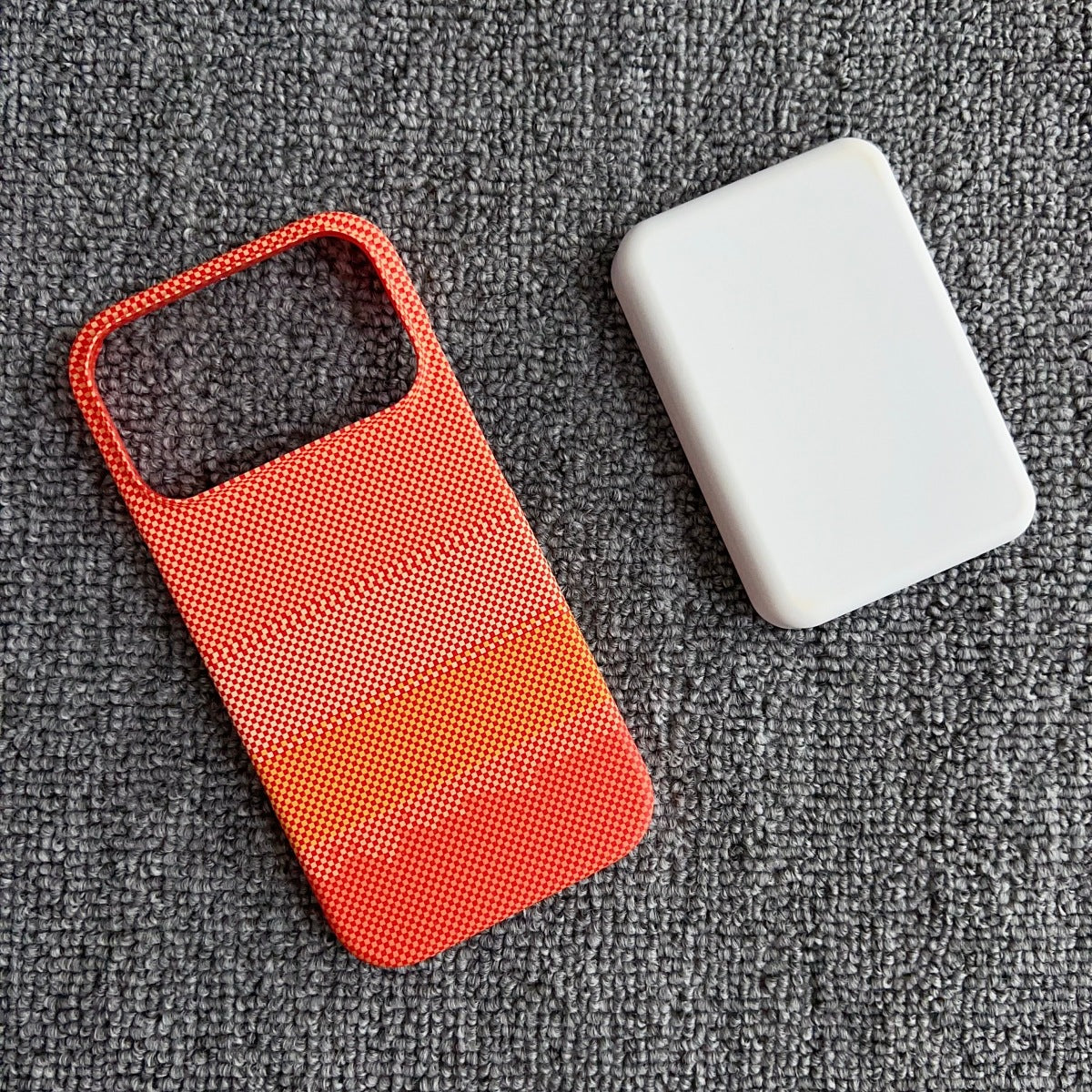 Pitaka İphone Magsafe Case