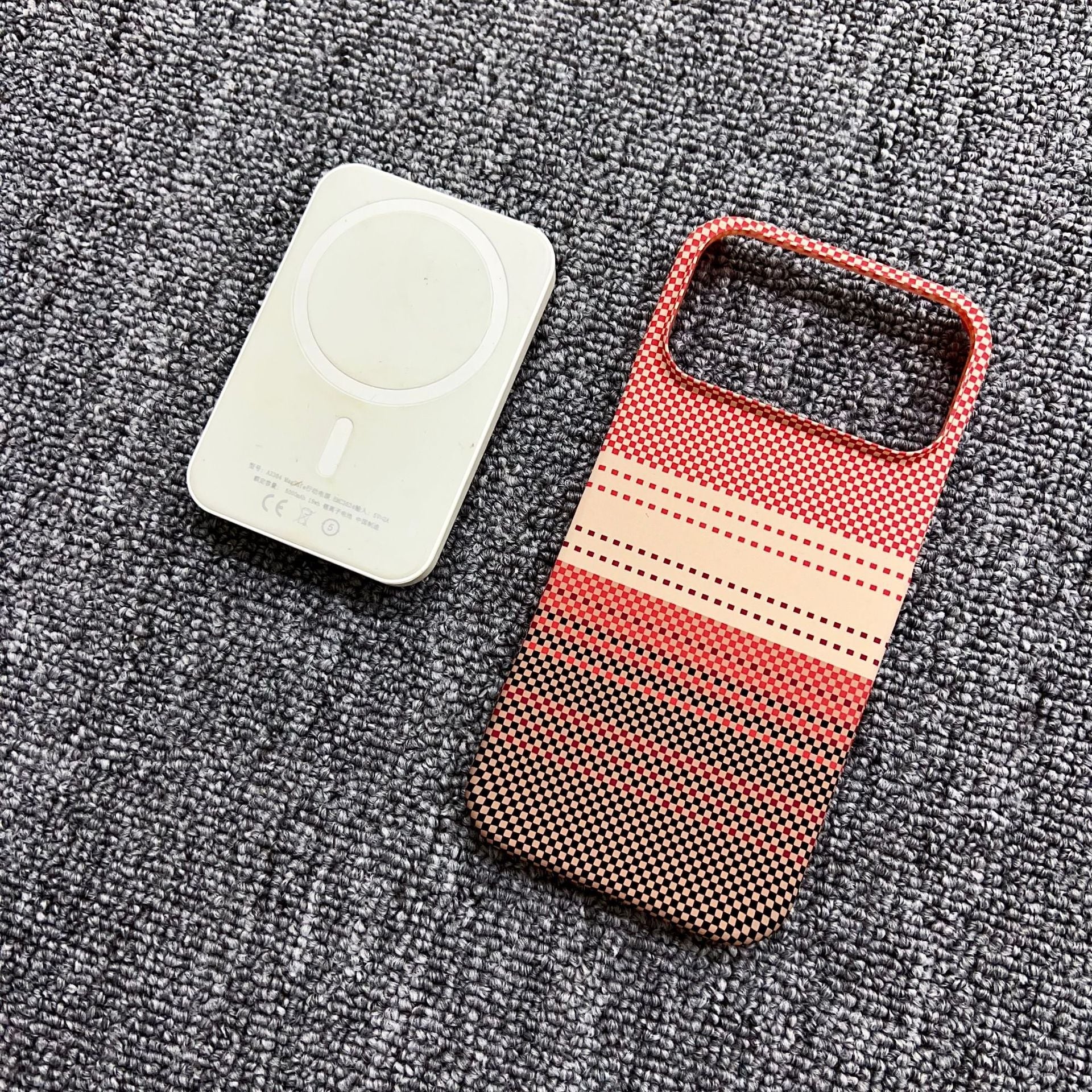 Pitaka İphone Magsafe Case
